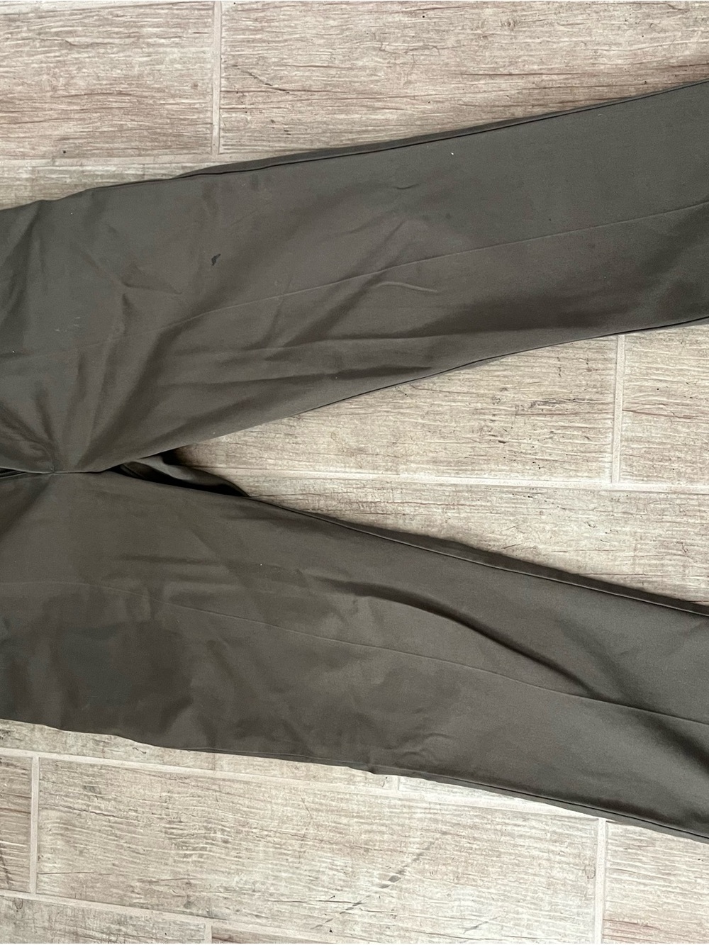 Roundtree & Yoke mens Classic Straight-Leg trousers olive green size 34X32